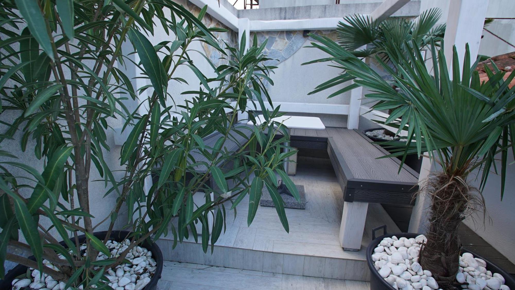 Penthouse Stoliv New Spa-Pool Villa Is Located 5M From The Sea, Exclusive Terrace,Private Jetty Wih Sunbeds, Pebble Beach, Secluded Location Total Area 375M2 At Your Disposal Kotor Eksteriør bilde